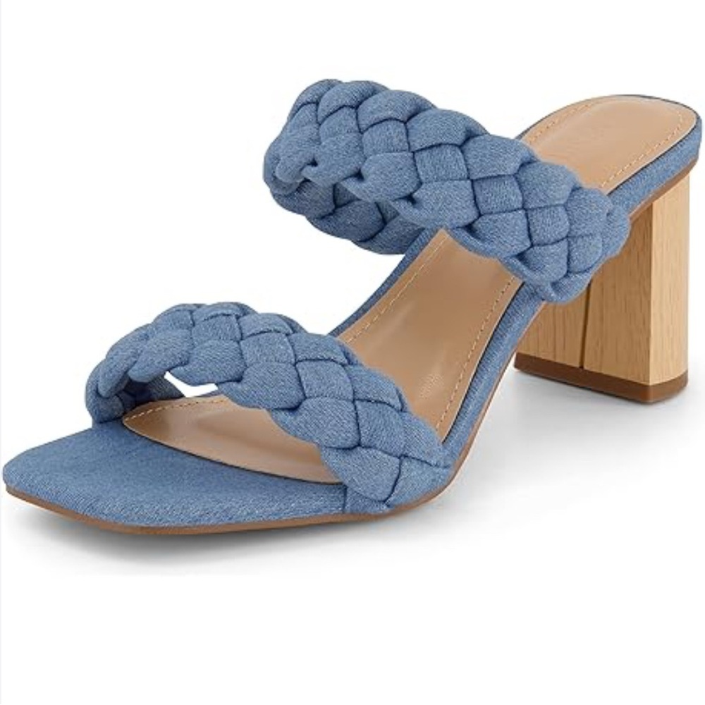 Bandolino Kewly 2 Blue Quilted Mules with Block Heel Size 8